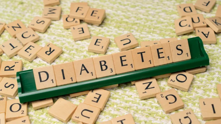 Sleep Hygiene Tips for Gestational Diabetes Management — Diabetes and the word diabetes on a green background